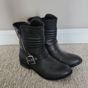 Rampage Black Moto Ankle Boots with Buckle and Side Zipper